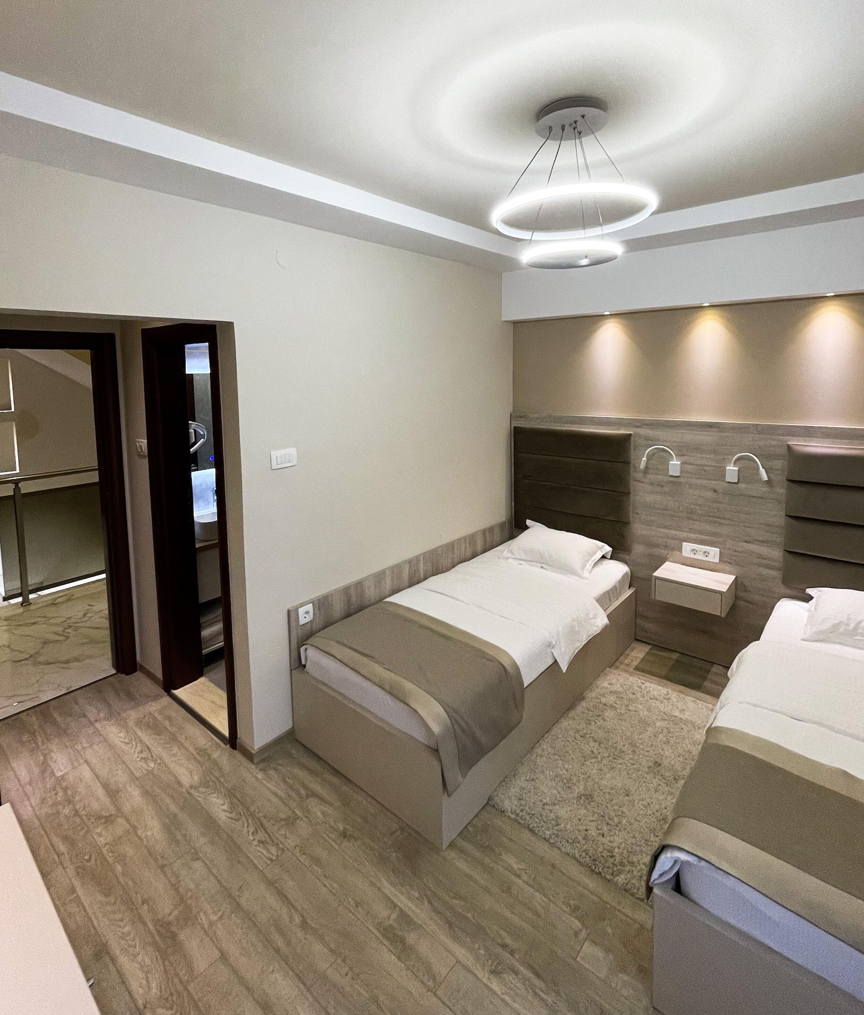 Hotel Holiday Podgorica Extérieur photo