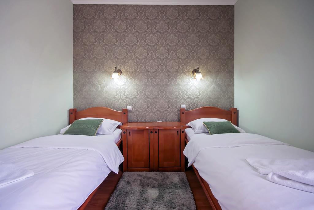 Hotel Holiday Podgorica Extérieur photo