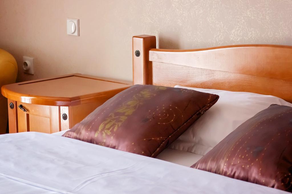 Hotel Holiday Podgorica Extérieur photo